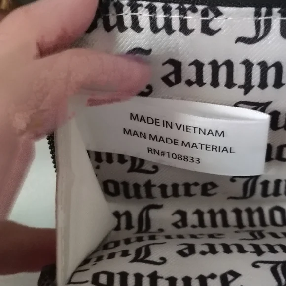 Juicy Couture Small Black Wallet EUC - Picture 8 of 14